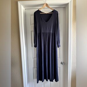 Nines by Hatch long sleeve navy blue maternity dress